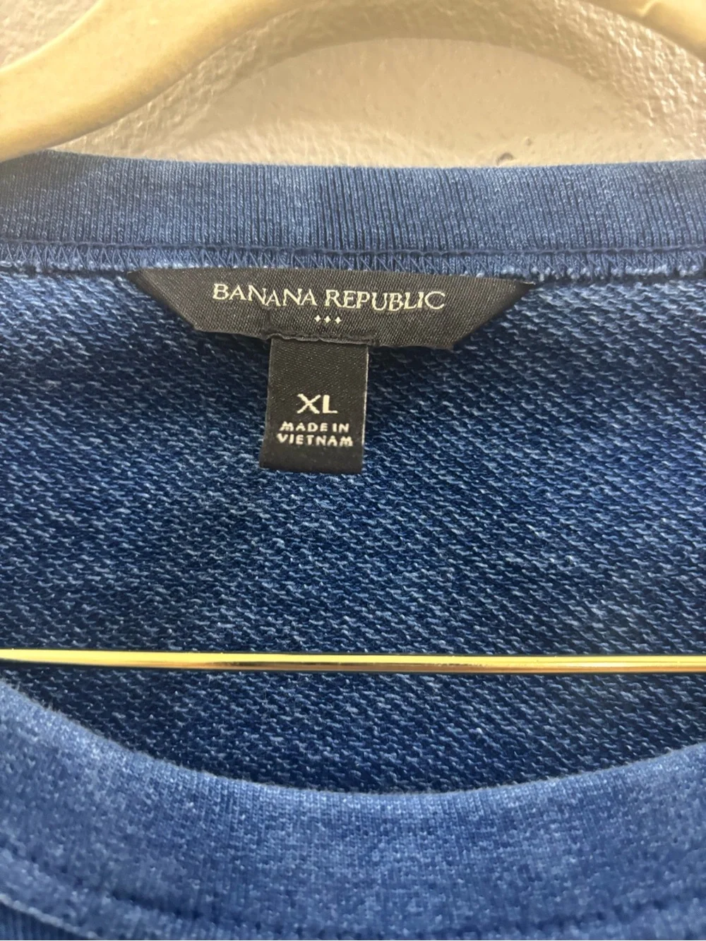 Banana Republic Men's Blue Crewneck Sweatshirt